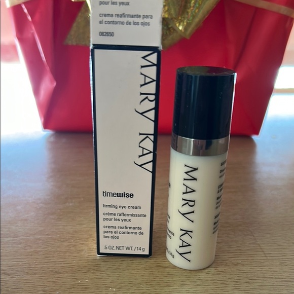 Mary kay reafirm eyes cream never used brand new - Picture 5 of 5